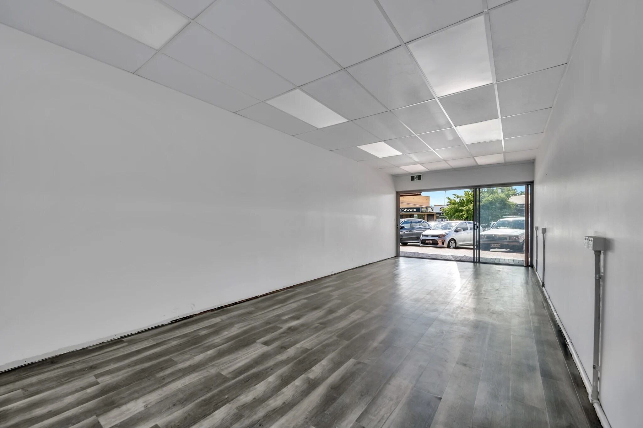 10-12 Coromandel Pde, Blackwood for lease Interior Photo- Image 1 of 4