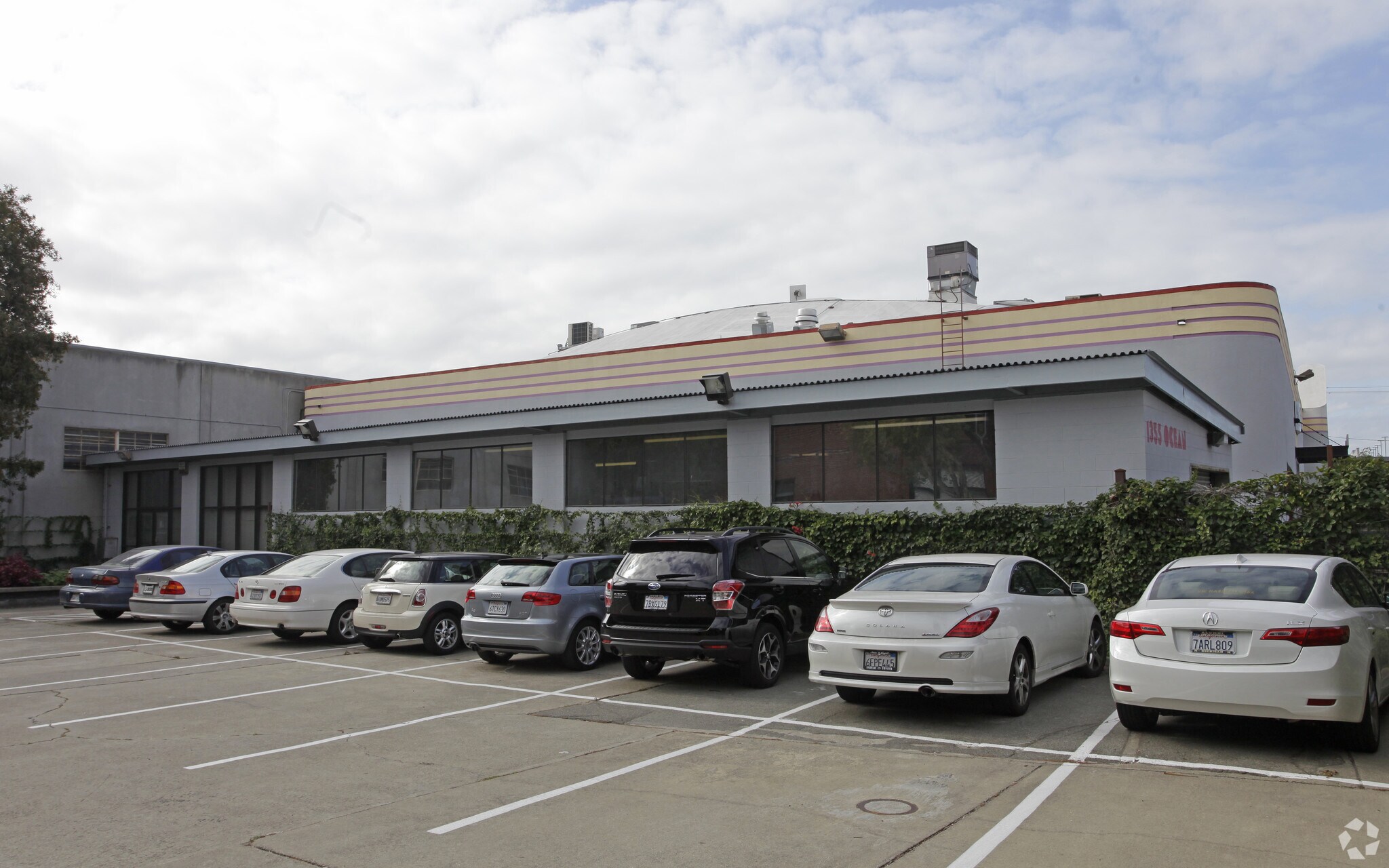 1355 Ocean Ave, Emeryville, CA for lease Primary Photo- Image 1 of 4