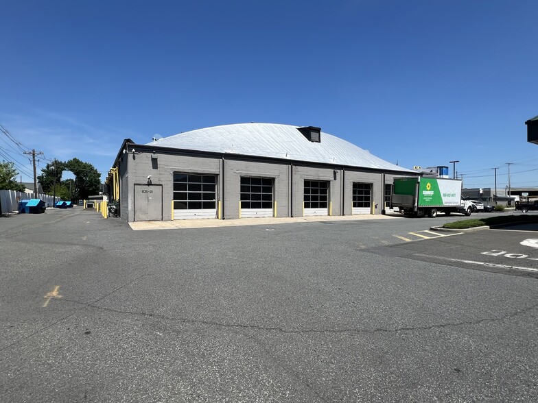 833-835 Roosevelt Ave, Carteret, NJ for lease - Building Photo - Image 3 of 7