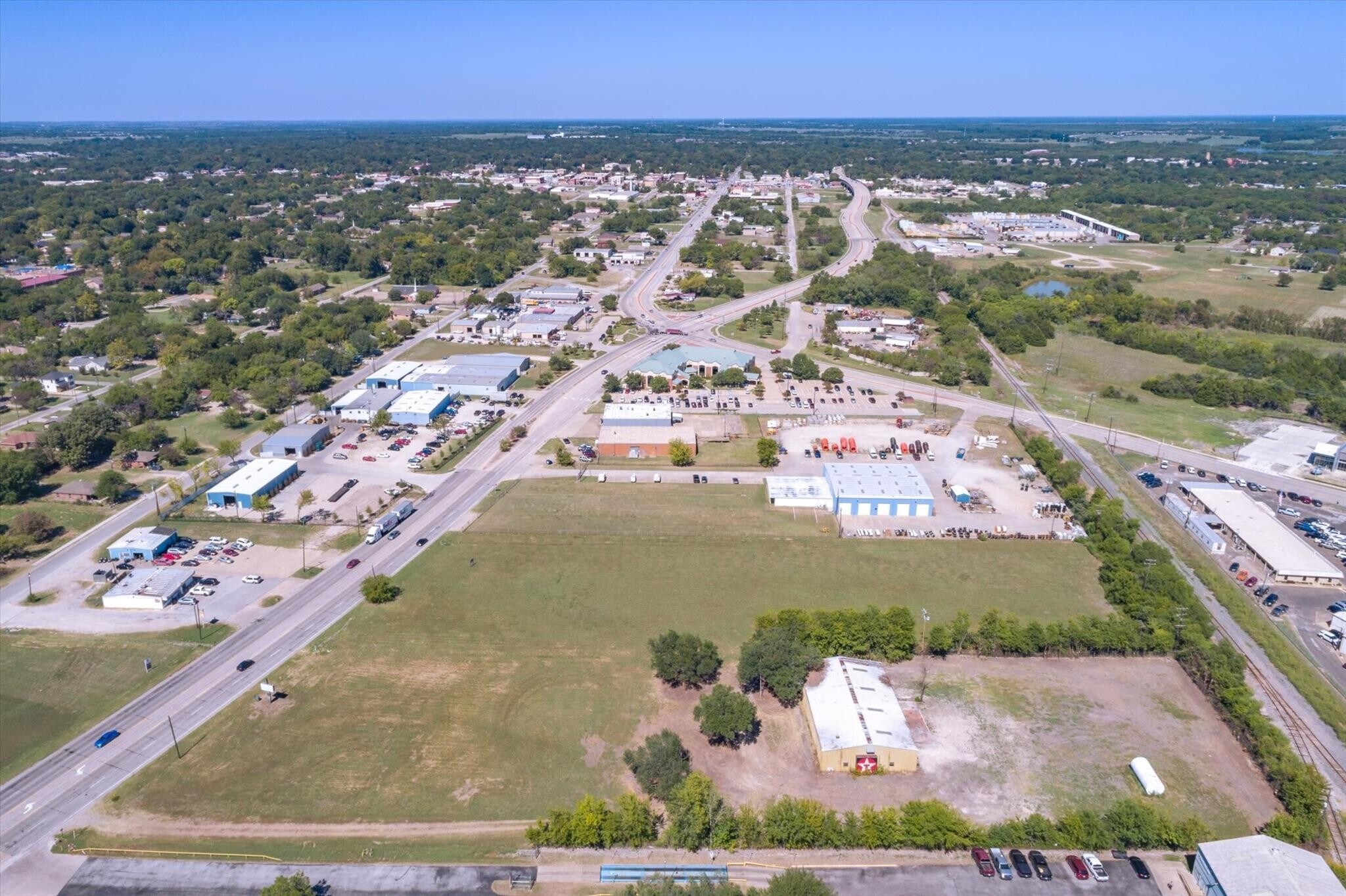 1131 Virginia St, Terrell, TX 75160 PRIME COMMERCIAL REAL ESTATE