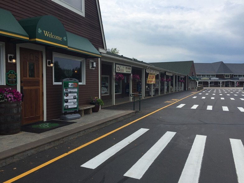 18 Weirs Rd, Gilford, NH for sale - Primary Photo - Image 1 of 1