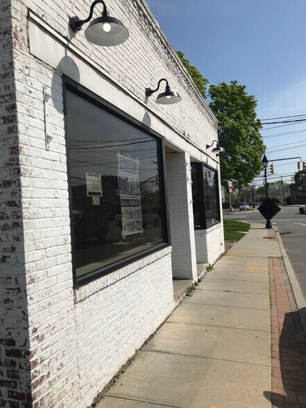 210-212 Broadway, Bethpage, NY for sale - Building Photo - Image 1 of 1