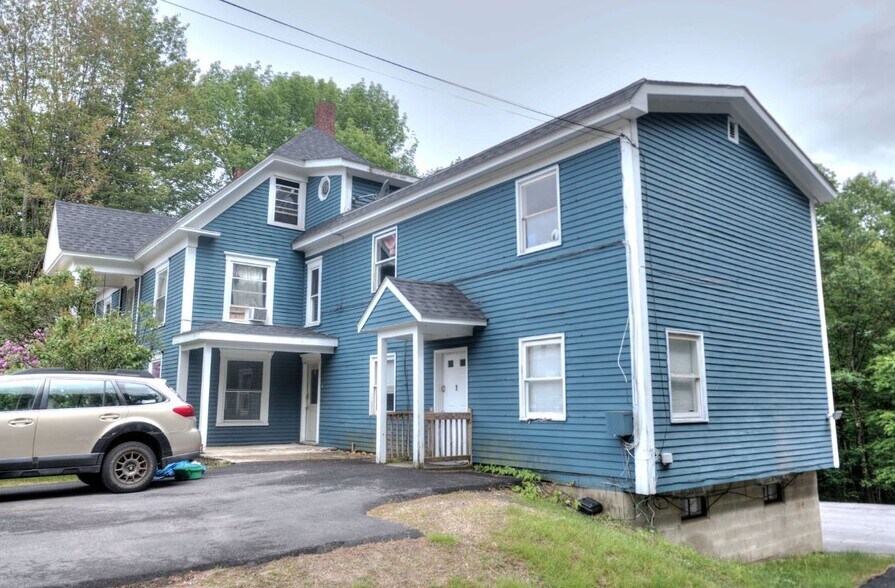 23 Elm St, Milton, NH 03851