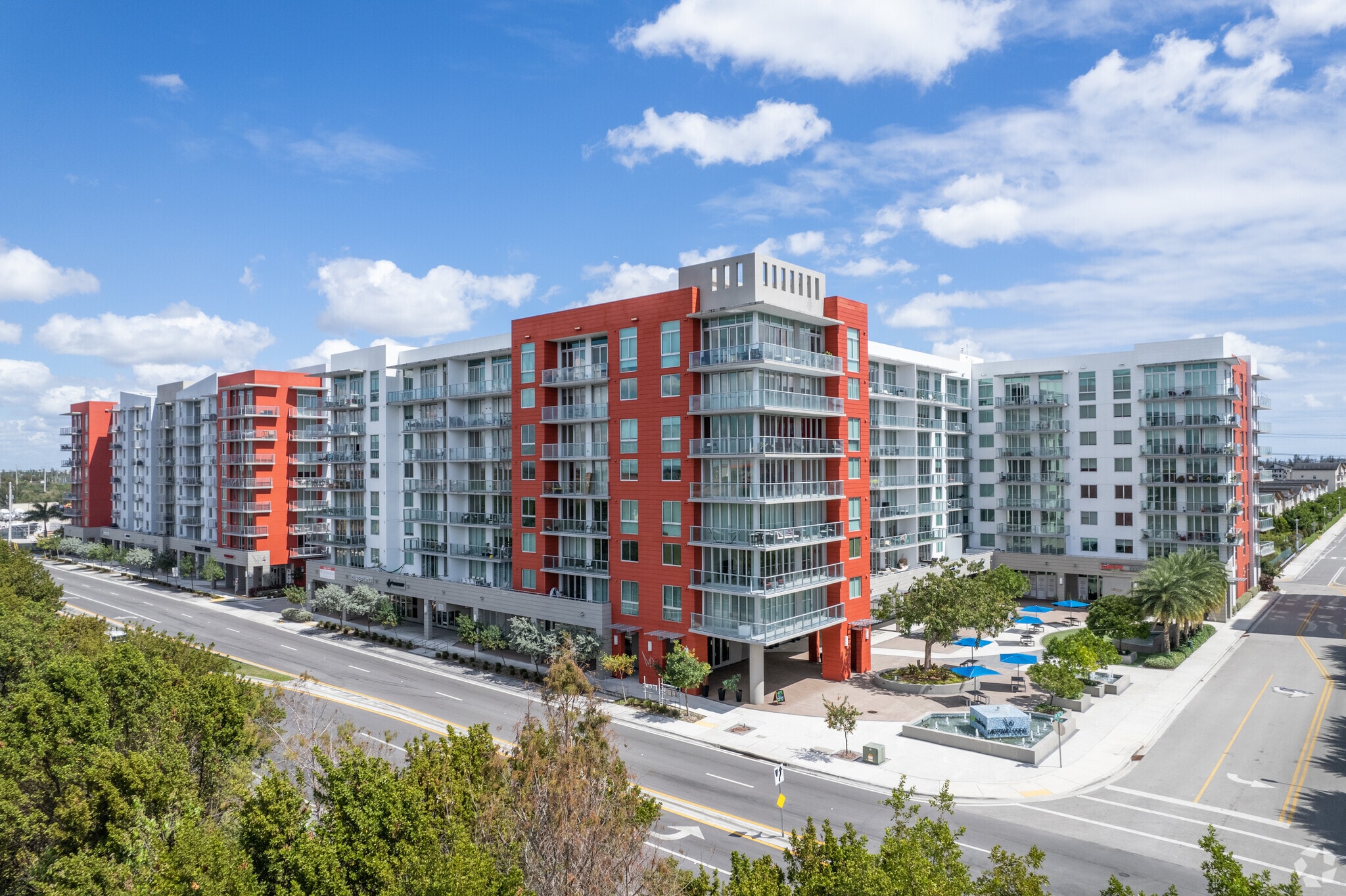 7671 NW 107th Ave, Doral, FL for lease Building Photo- Image 1 of 10