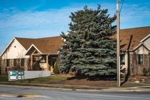 1701-1703 32nd St S, Fargo, ND for sale Primary Photo- Image 1 of 1