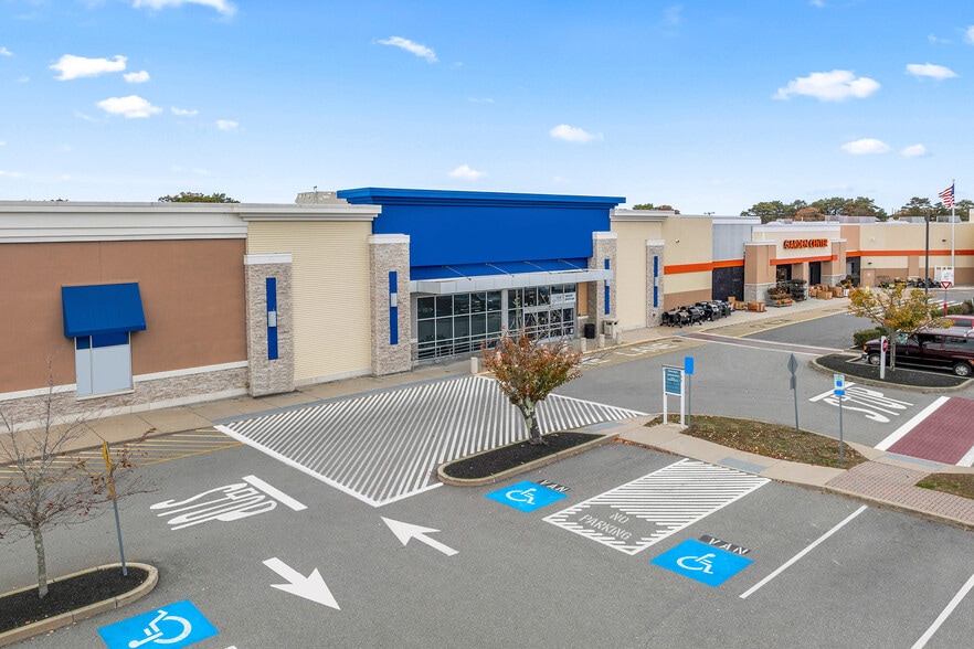 768 Iyannough Rd, Hyannis, MA for lease - Building Photo - Image 2 of 6