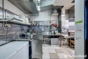 Commercial kitchen