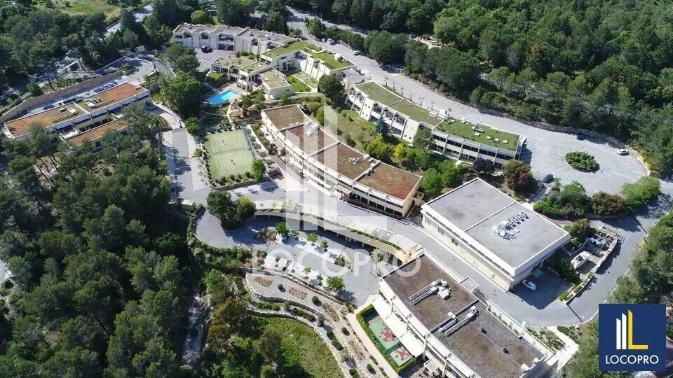 Office in Valbonne for lease - Building Photo - Image 2 of 12