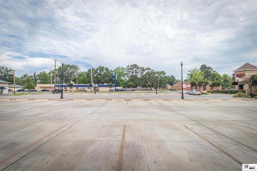 3600 Desiard St, Monroe, LA for lease Building Photo- Image 1 of 4