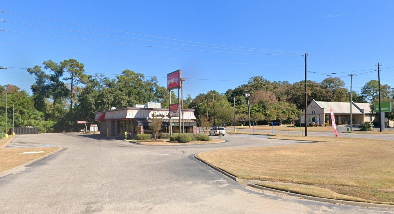 2100 Ross Clark Cir, Dothan, AL for sale Building Photo- Image 1 of 1
