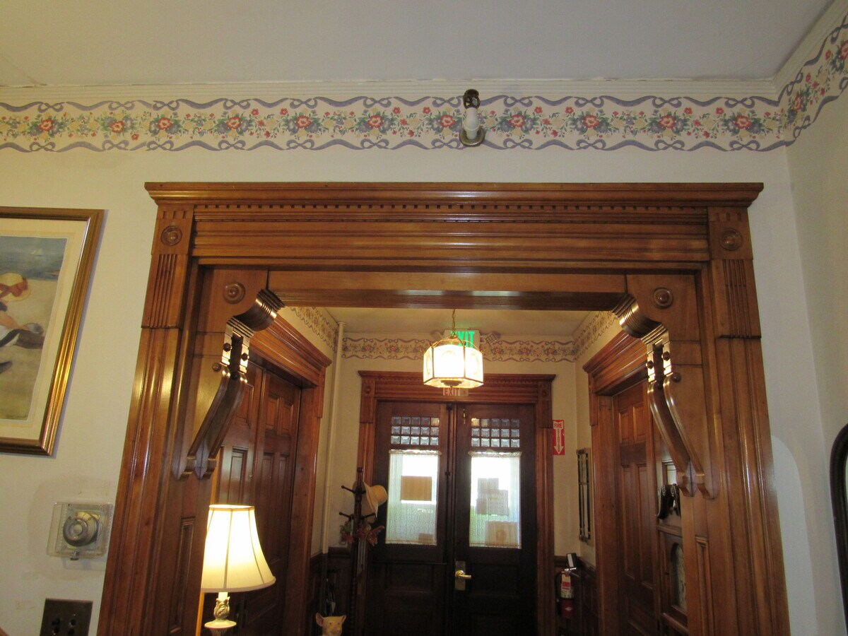 10 Prospect St, Fitchburg, MA 01420