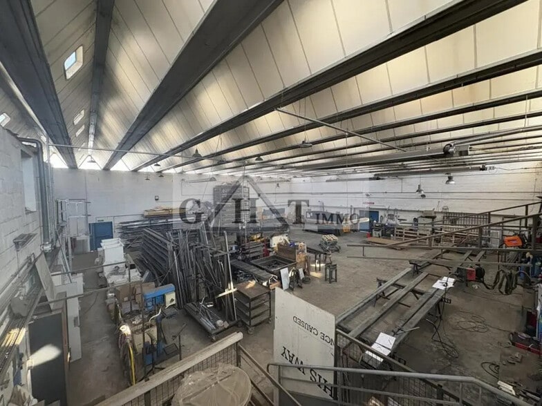 Industrial in Vaux-le-Pénil for sale - Building Photo - Image 1 of 8