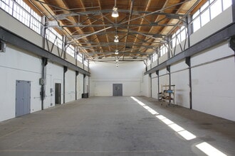 1618-1620 Central Ave NE, Minneapolis, MN for lease Building Photo- Image 1 of 10