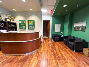 401 S Main St, Naperville, IL for lease Interior Photo- Image 1 of 5