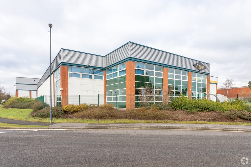 Renown Ave, Coventry for sale - Primary Photo - Image 1 of 10