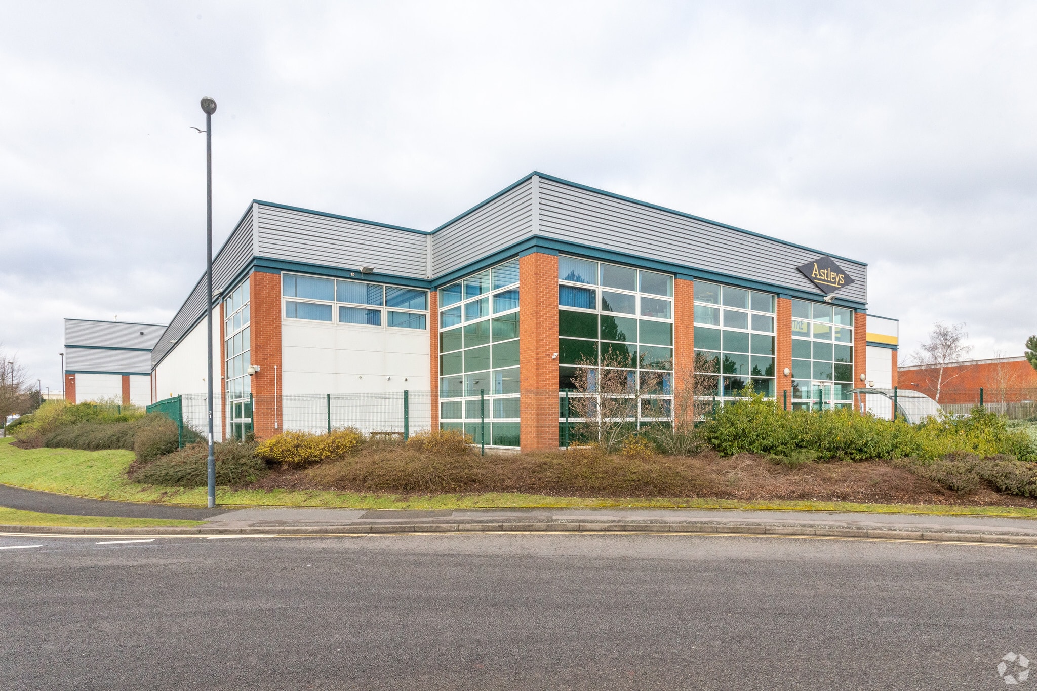 Renown Ave, Coventry for sale Primary Photo- Image 1 of 11