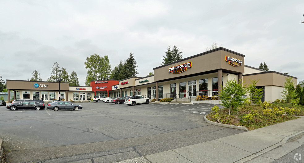 221 SE Everett Mall Way, Everett, WA for lease - Primary Photo - Image 1 of 6