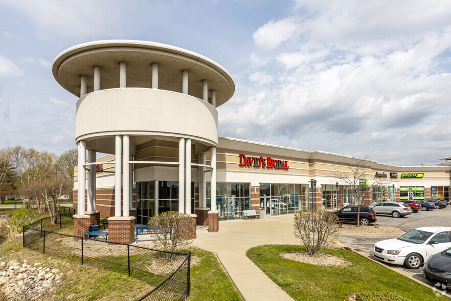 1025 A Veterans Pky, Clarksville, IN for sale - Primary Photo - Image 1 of 1