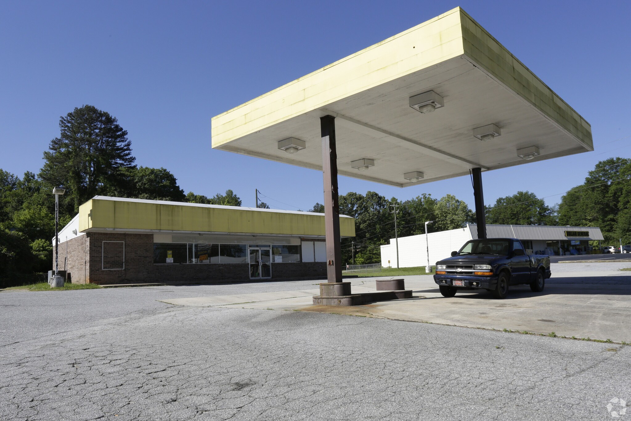 332 Monroe St, Clarkesville, GA for sale Primary Photo- Image 1 of 1