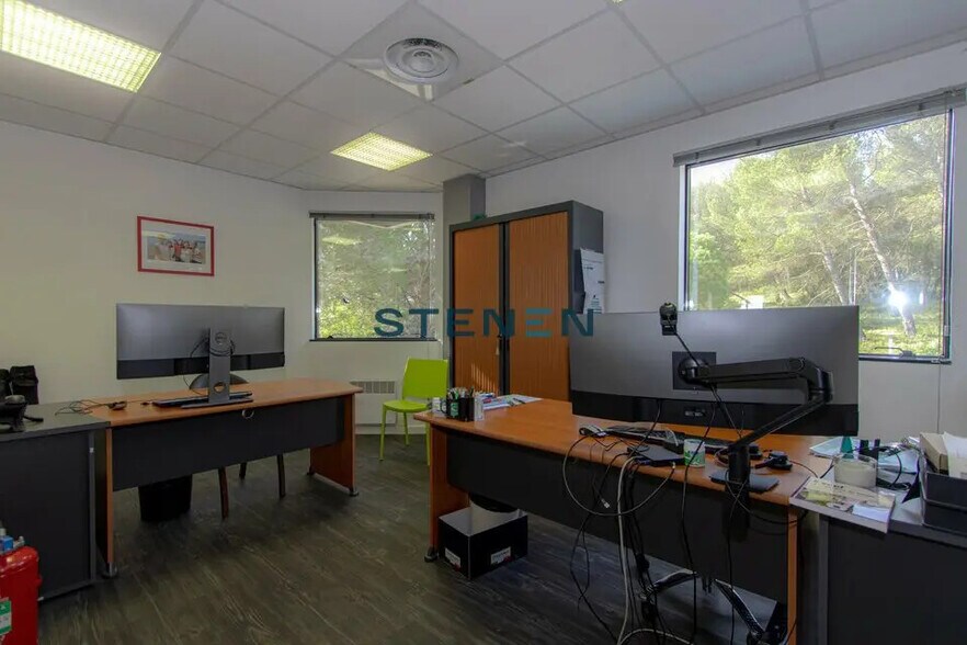 Office in Aix-en-Provence for lease - Interior Photo - Image 3 of 7