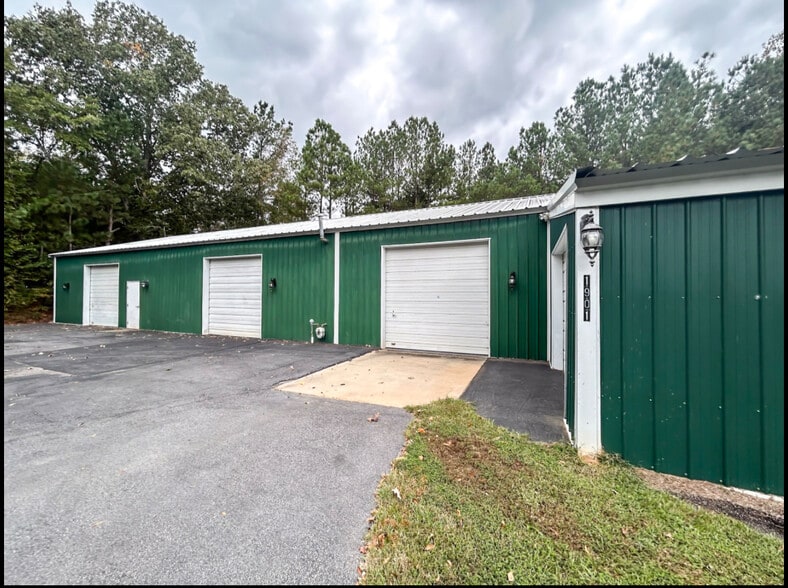 1901 Hollingshed Rd, Irmo, SC for sale - Building Photo - Image 3 of 19