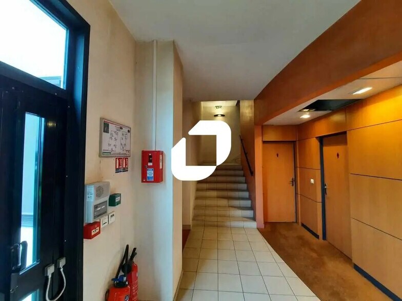 Flex in Villebon-sur-Yvette for lease - Building Photo - Image 2 of 19