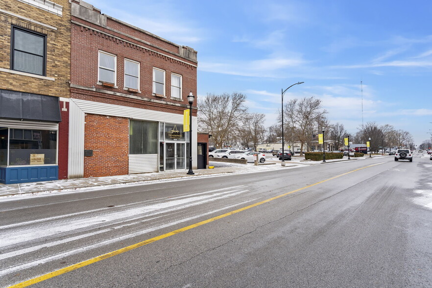 408 W Walnut St, Springfield, MO for lease - Building Photo - Image 3 of 35