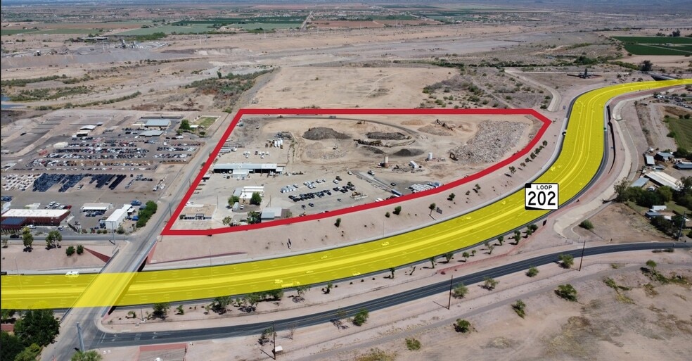 2555 N Center St, Mesa, AZ for lease - Building Photo - Image 2 of 4