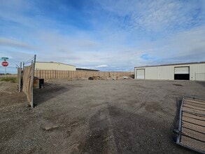 1470 E Gardena Rd, Fort Mohave, AZ for lease Interior Photo- Image 2 of 14