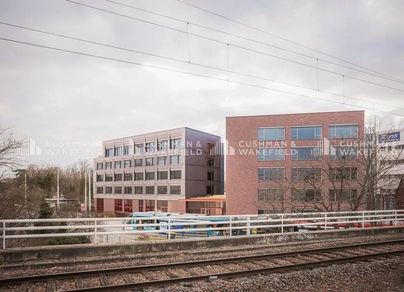 Office in Strasbourg for lease - Building Photo - Image 2 of 18