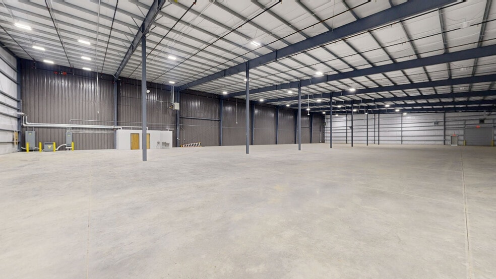 324 E St, Hampton, VA for lease - Matterport 3D Scan - Image 3 of 16