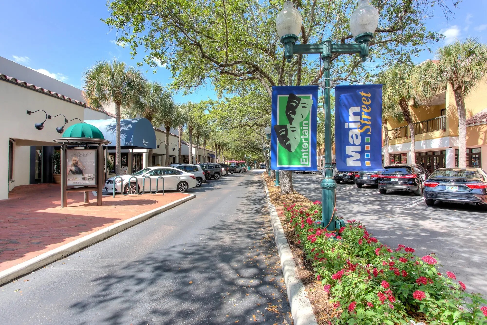 6710-6713 Main St, Miami Lakes, FL for lease Building Photo- Image 1 of 2