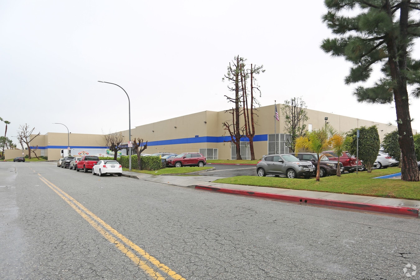 6701 Wilson Ave, Los Angeles, CA 90001