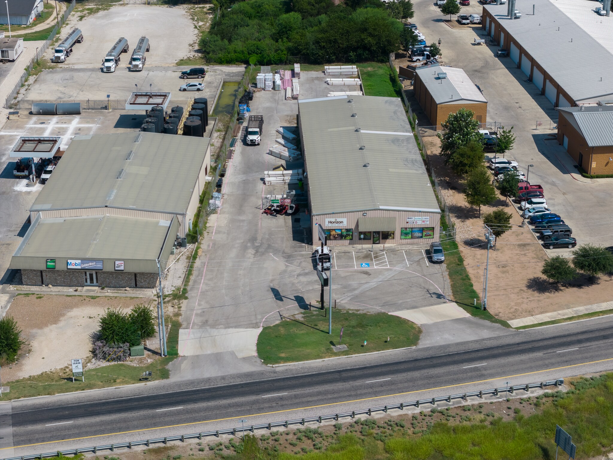 4312 I 35 N Frontage rd, New Braunfels, TX for lease Interior Photo- Image 1 of 9