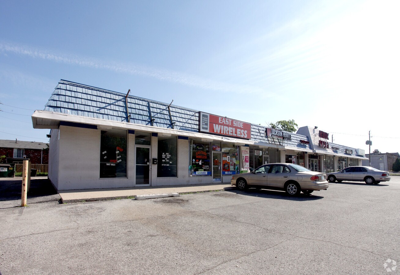 9844 9862 e 21st st indianapolis in 46229 loopnet