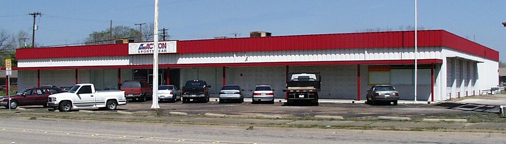 Converted Main St, Garland, TX for sale - Primary Photo - Image 1 of 1