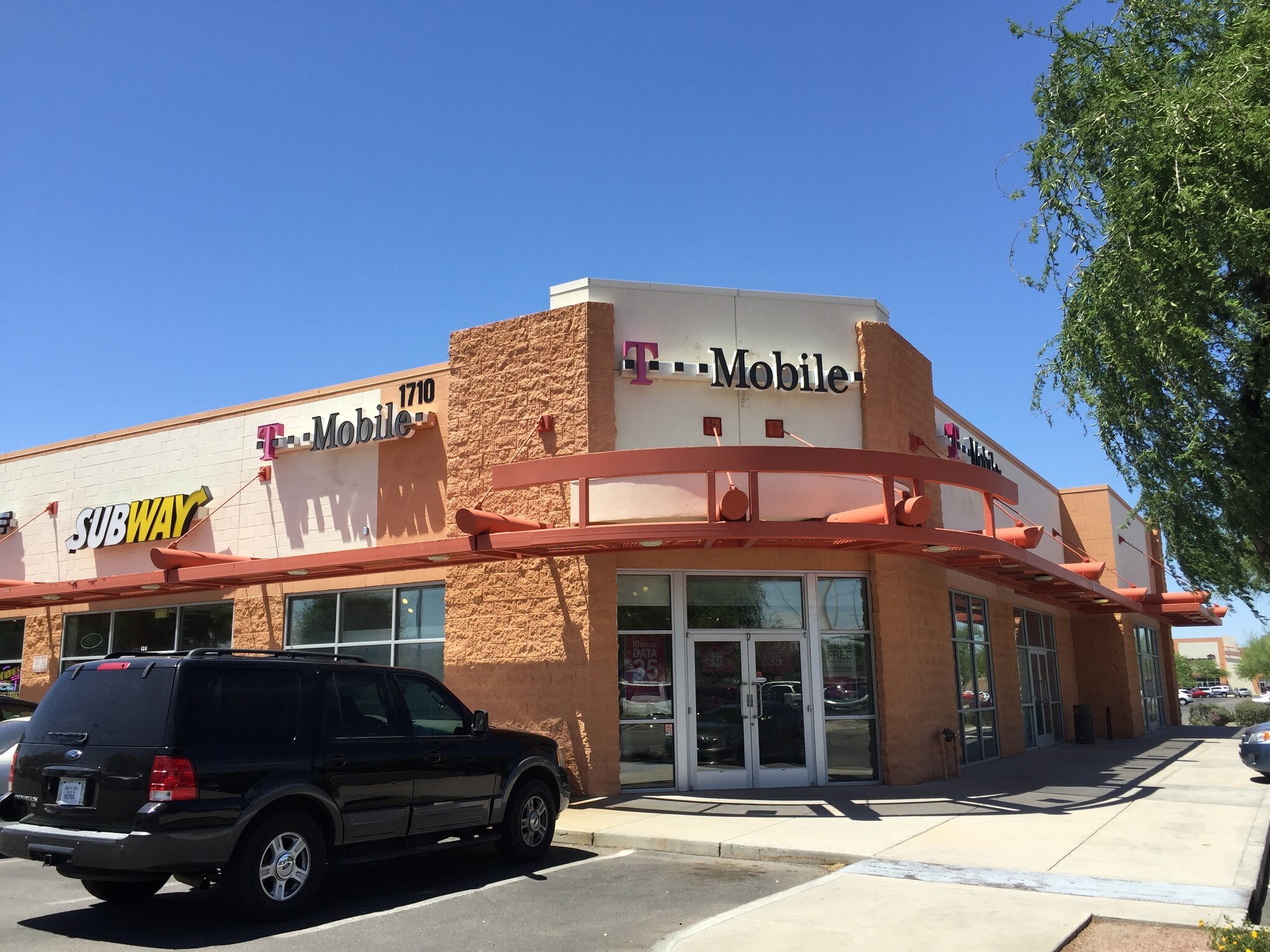 1650 W Valencia Rd, Tucson, AZ 85746 Midvale Plaza