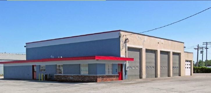 5258-5264 Tractor Rd, Toledo, OH for sale Building Photo- Image 1 of 1