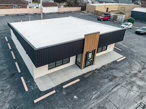 7940 Watson Rd, Saint Louis, MO for lease Building Photo- Image 2 of 19