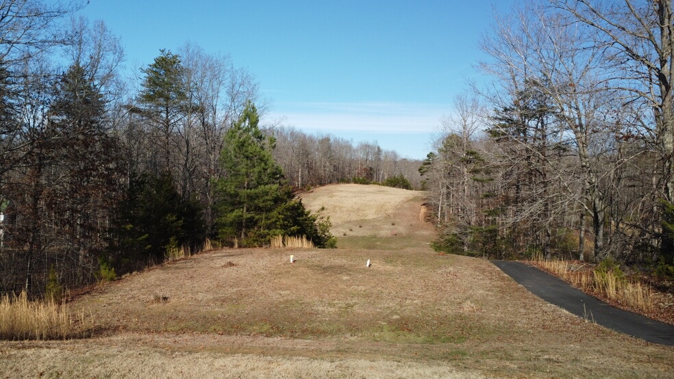 1944 Shenandoah Crossing Dr, Gordonsville, VA for sale - Building Photo - Image 3 of 9