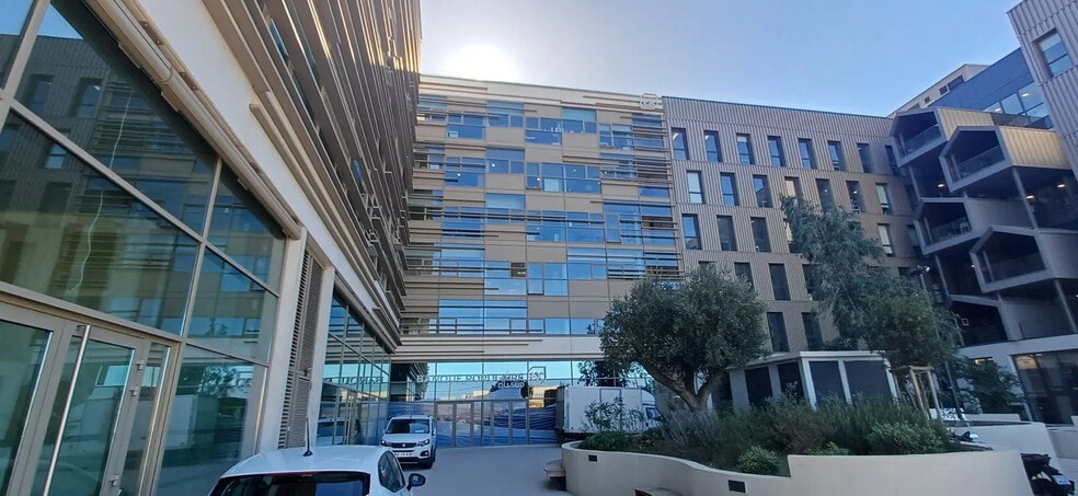 Retail in Montpellier for lease - Building Photo - Image 3 of 7