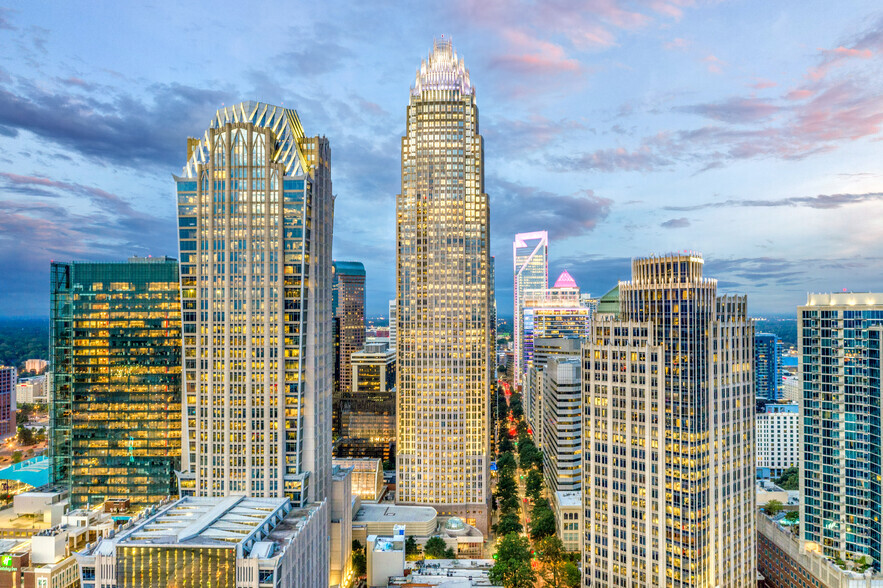 100 N Tryon St, Charlotte, NC for sale - Primary Photo - Image 1 of 1