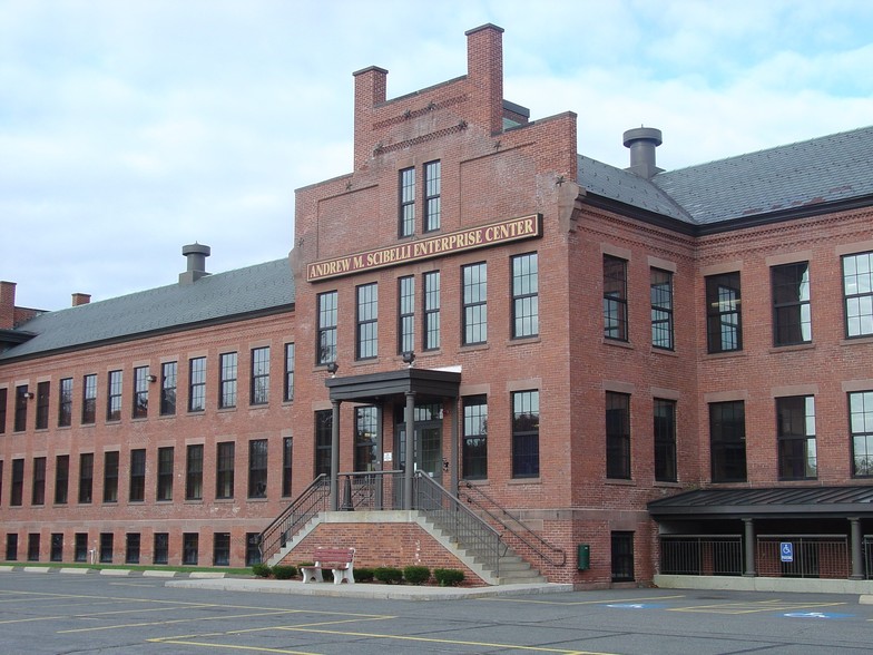 1 Federal St, Springfield, MA for lease - Building Photo - Image 2 of 11