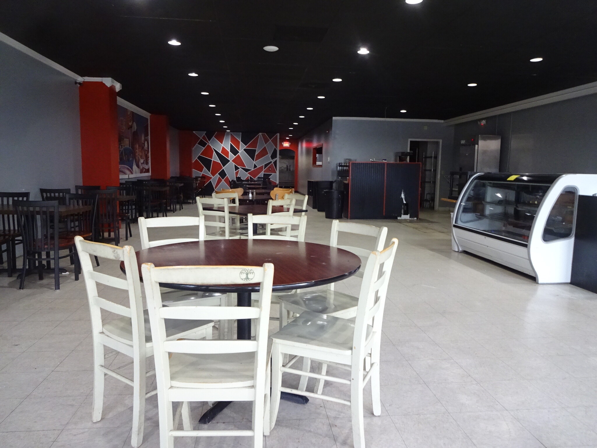 600 D St, South Charleston, WV for lease Interior Photo- Image 1 of 7