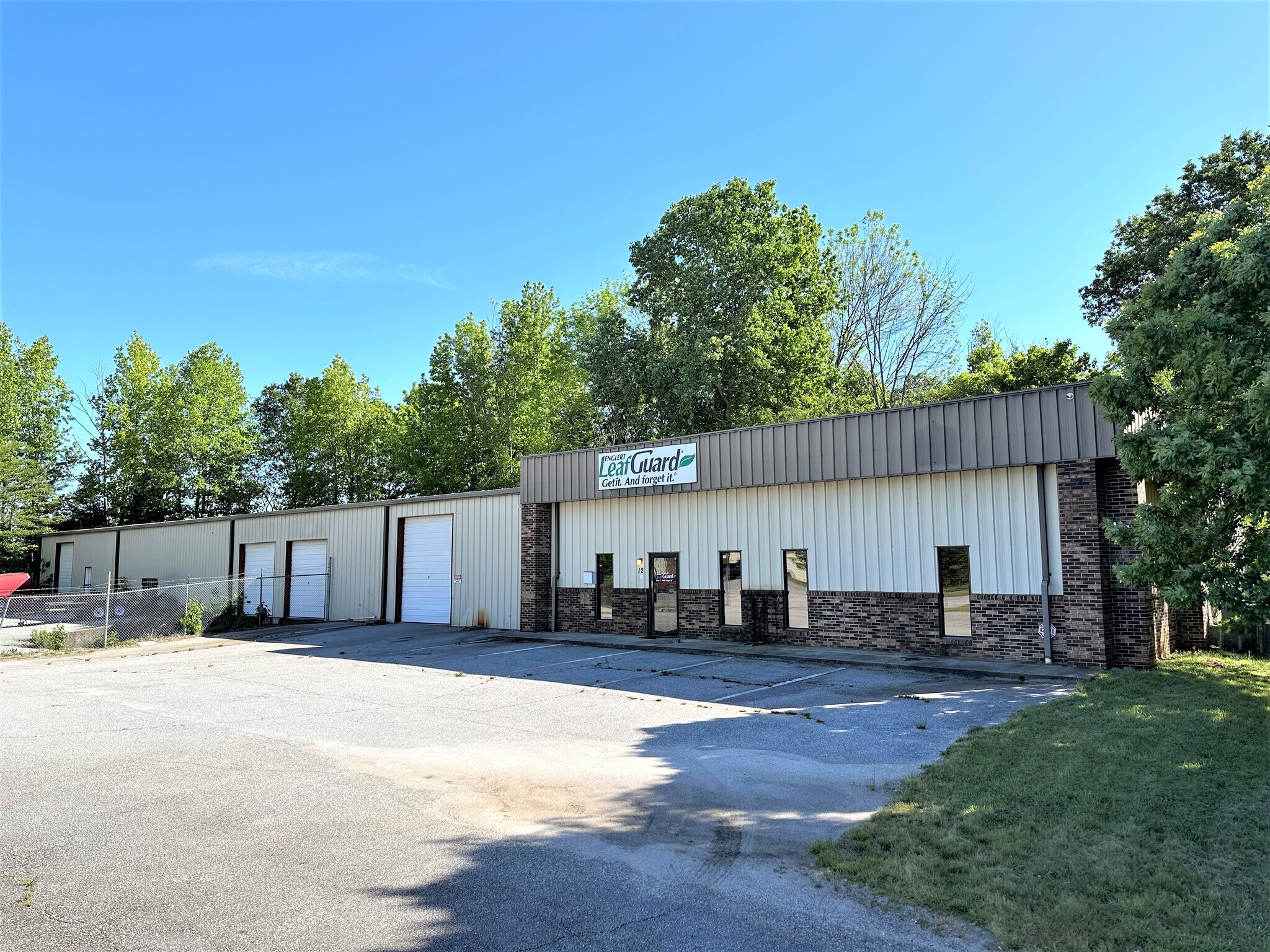 12 Distribution Ct, Greer, SC for sale Building Photo- Image 1 of 1