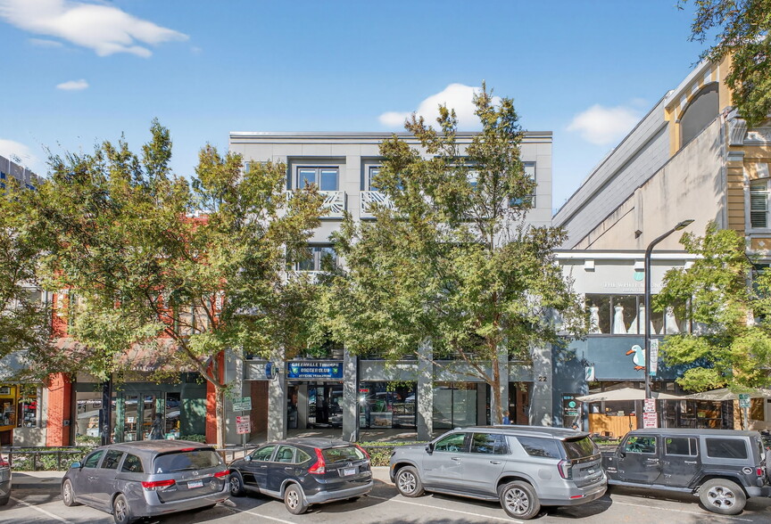22 S Main St, Greenville, SC for lease - Building Photo - Image 1 of 14