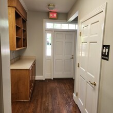 1120 East Blvd, Charlotte, NC for lease Interior Photo- Image 1 of 3