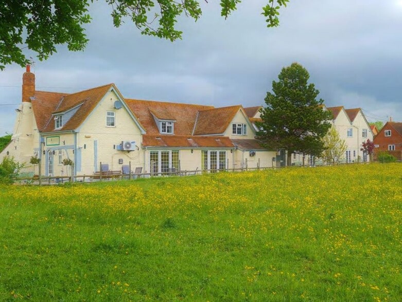 Henton, Chinnor for sale - Primary Photo - Image 1 of 1