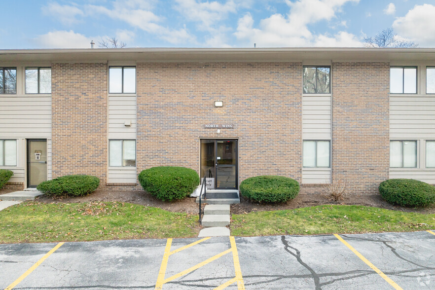 3425 Executive Pky, Toledo, OH for lease - Building Photo - Image 2 of 4