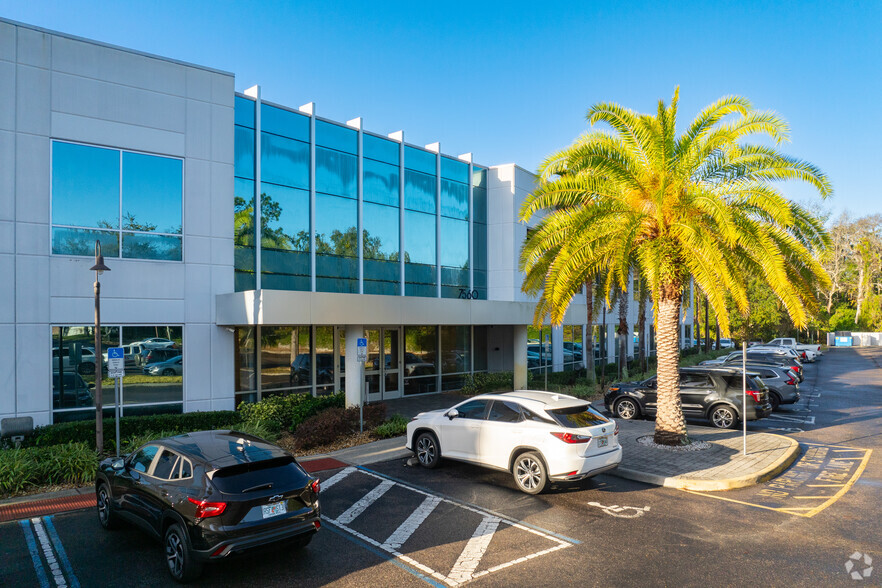 7560 Red Bug Lake Rd, Oviedo, FL for lease - Building Photo - Image 1 of 7